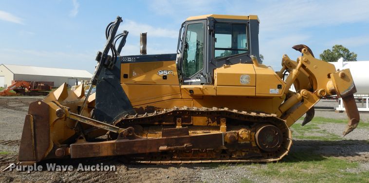 image for item DI0417 2007 John Deere 950J  dozer