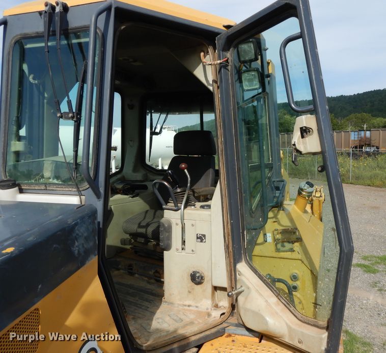 image for item DI0417 2007 John Deere 950J  dozer