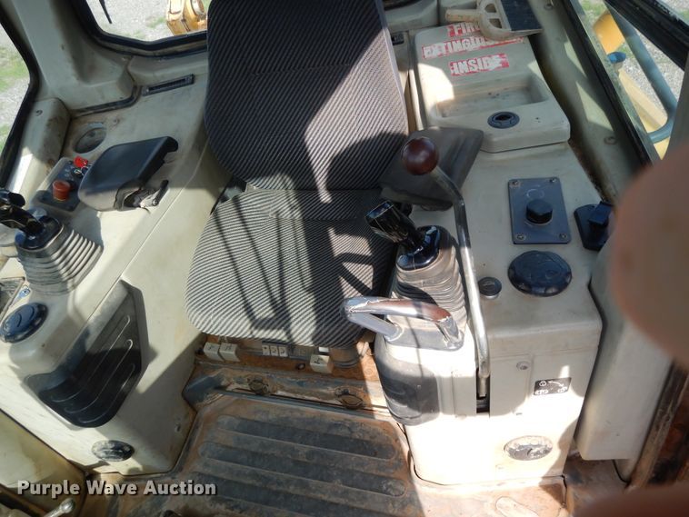 image for item DI0417 2007 John Deere 950J  dozer