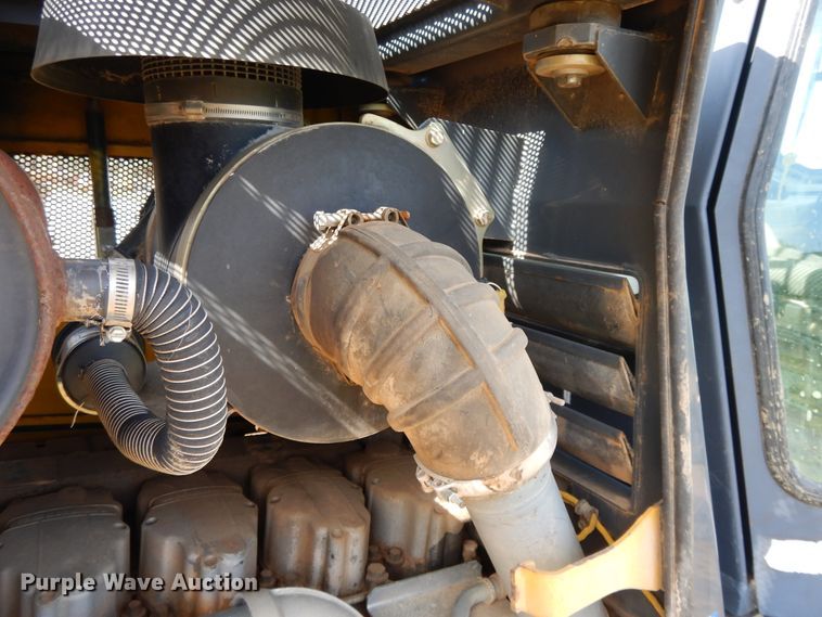 image for item DI0417 2007 John Deere 950J  dozer