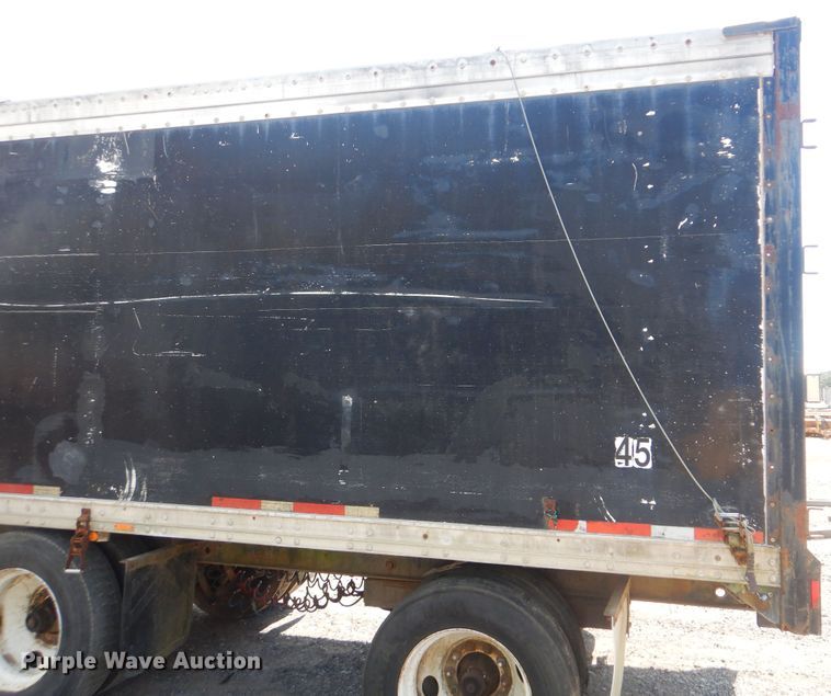 image for item DI0418 1993 Wilkins walking floor trailer