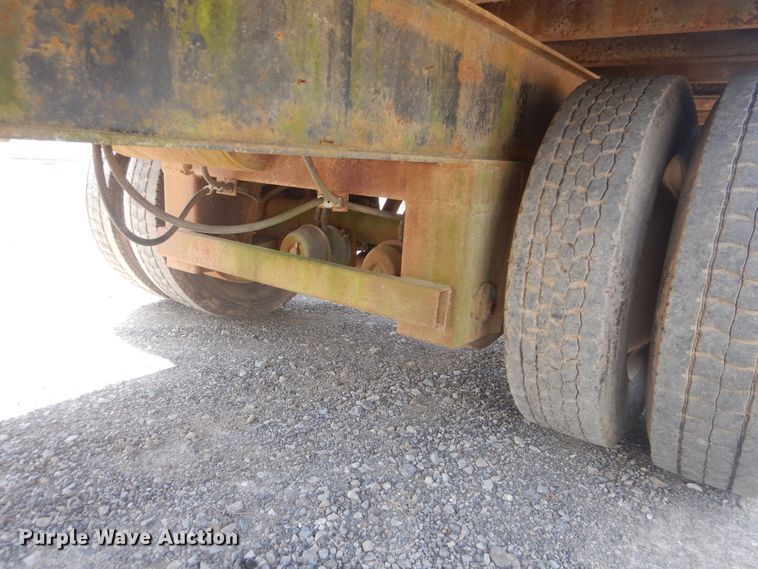 image for item DI0418 1993 Wilkins walking floor trailer