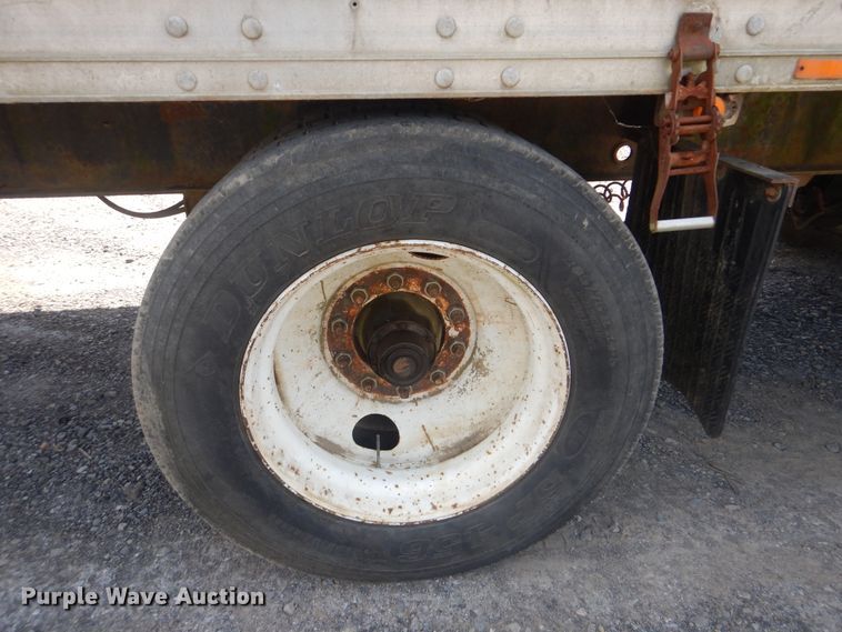 image for item DI0418 1993 Wilkins walking floor trailer