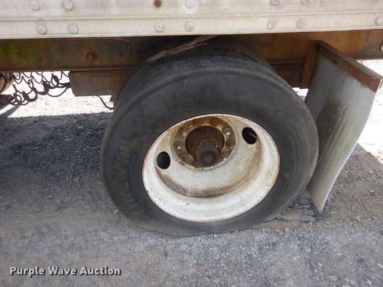 image for item DI0418 1993 Wilkins walking floor trailer