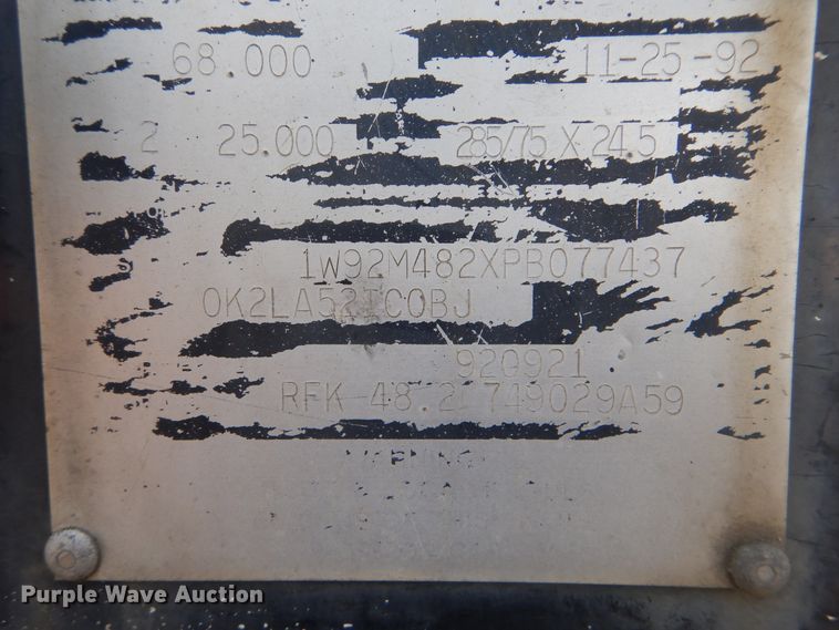 image for item DI0418 1993 Wilkins walking floor trailer