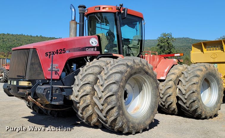 image for item DI0420 Case IH STX425 4WD tractor
