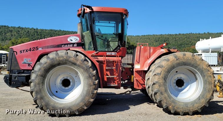 image for item DI0420 Case IH STX425 4WD tractor
