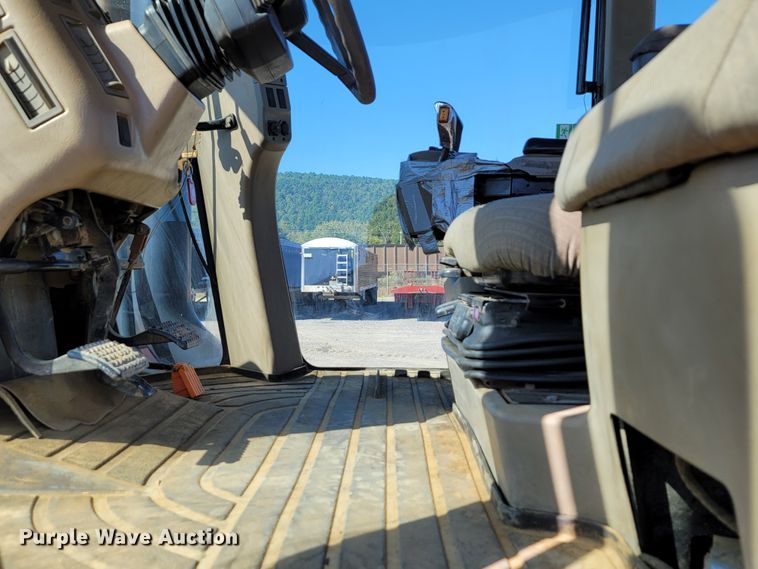 image for item DI0420 Case IH STX425 4WD tractor