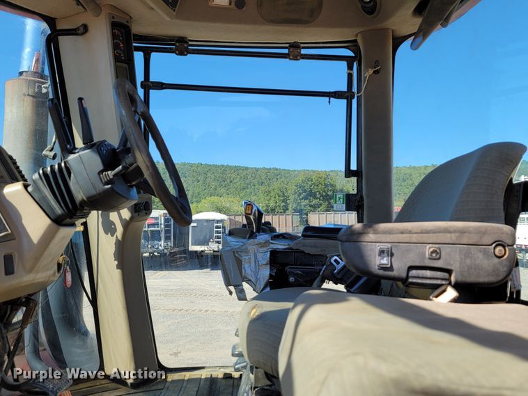 image for item DI0420 Case IH STX425 4WD tractor