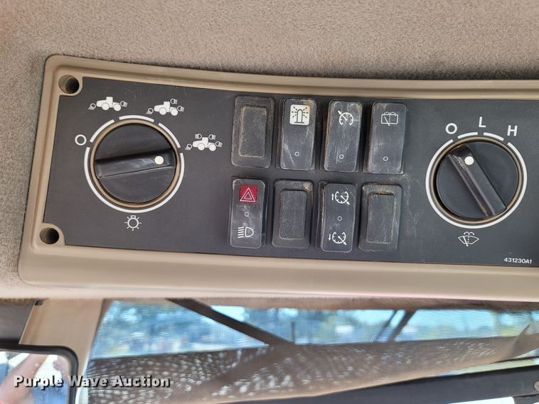 image for item DI0420 Case IH STX425 4WD tractor