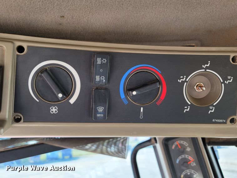 image for item DI0420 Case IH STX425 4WD tractor