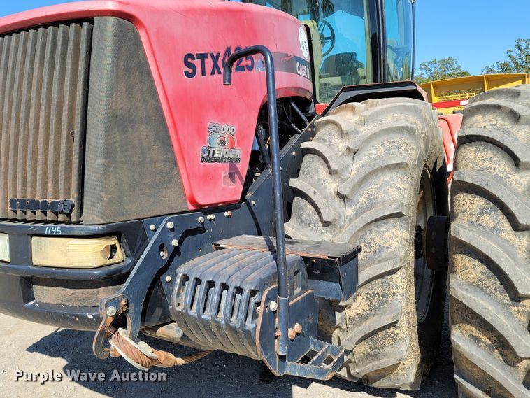 image for item DI0420 Case IH STX425 4WD tractor