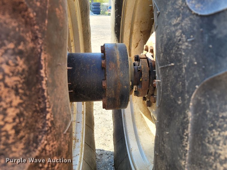 image for item DI0420 Case IH STX425 4WD tractor