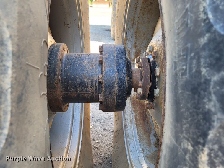 image for item DI0420 Case IH STX425 4WD tractor