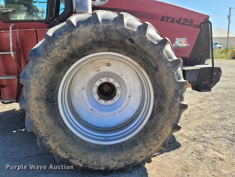 image for item DI0420 Case IH STX425 4WD tractor