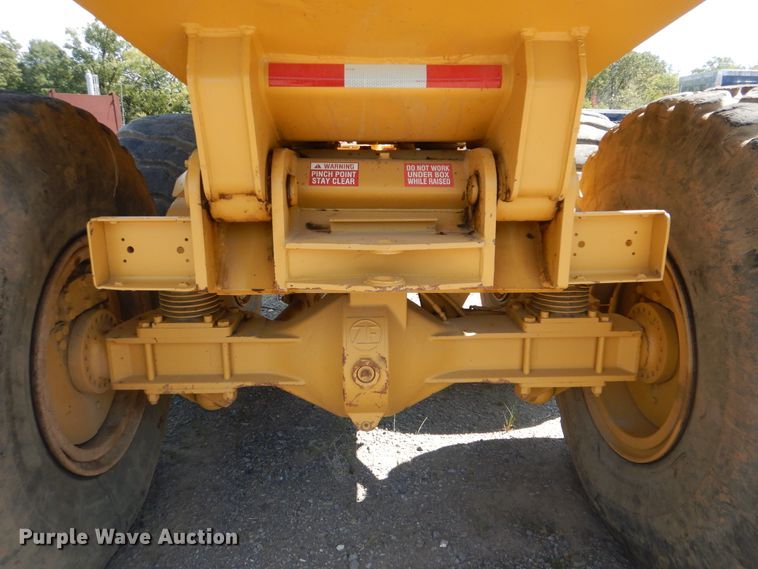 image for item DI0421 Holmes 30T barrel dump trailer