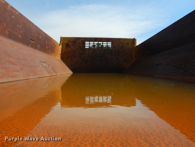 image for item DI0421 Holmes 30T barrel dump trailer