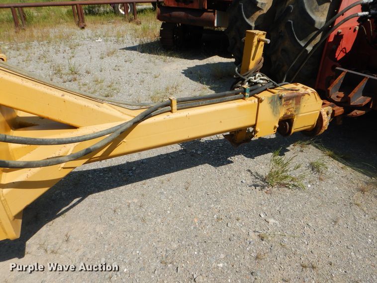 image for item DI0421 Holmes 30T barrel dump trailer