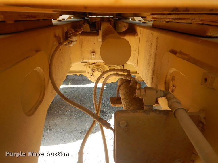 image for item DI0421 Holmes 30T barrel dump trailer