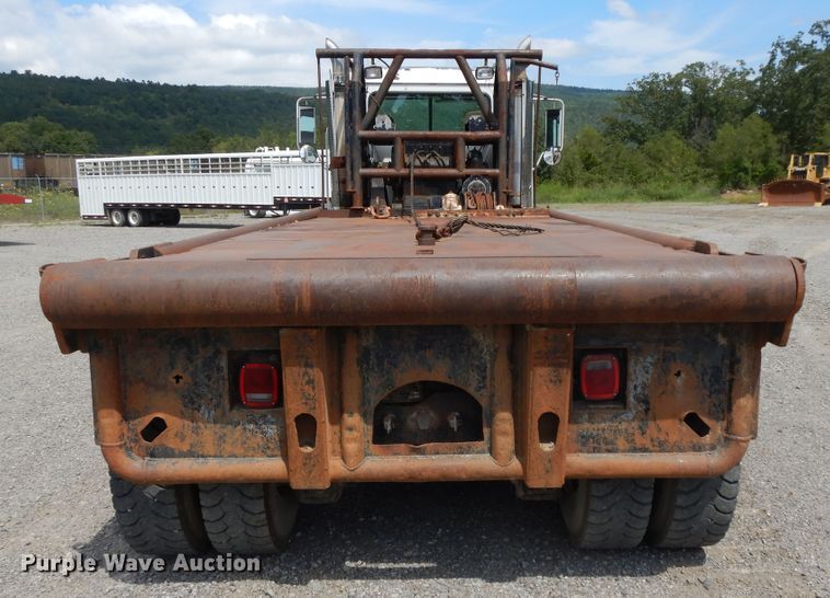 image for item DI0423 2002 Mack CV713  winch truck