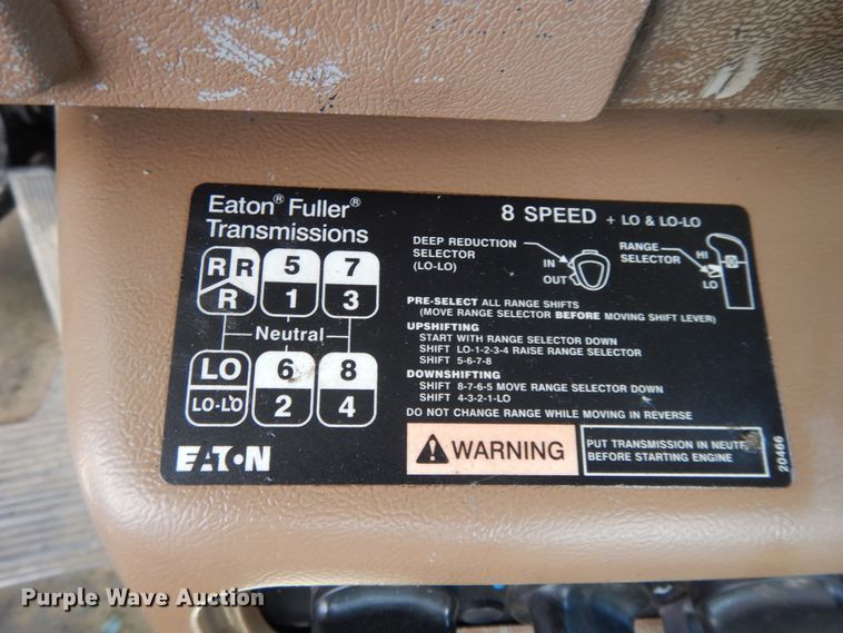 image for item DI0423 2002 Mack CV713  winch truck