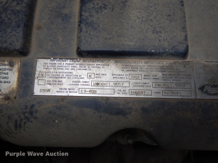 image for item DI0423 2002 Mack CV713  winch truck