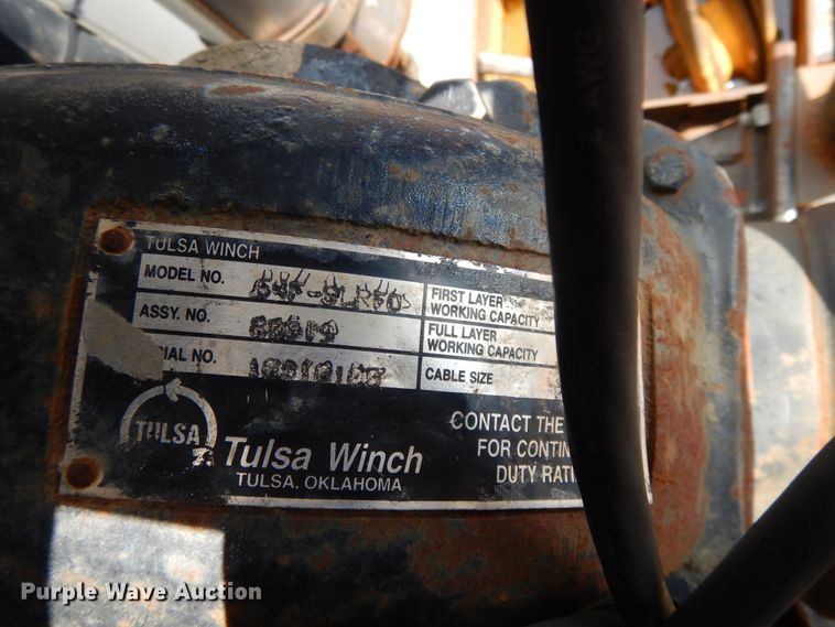 image for item DI0423 2002 Mack CV713  winch truck