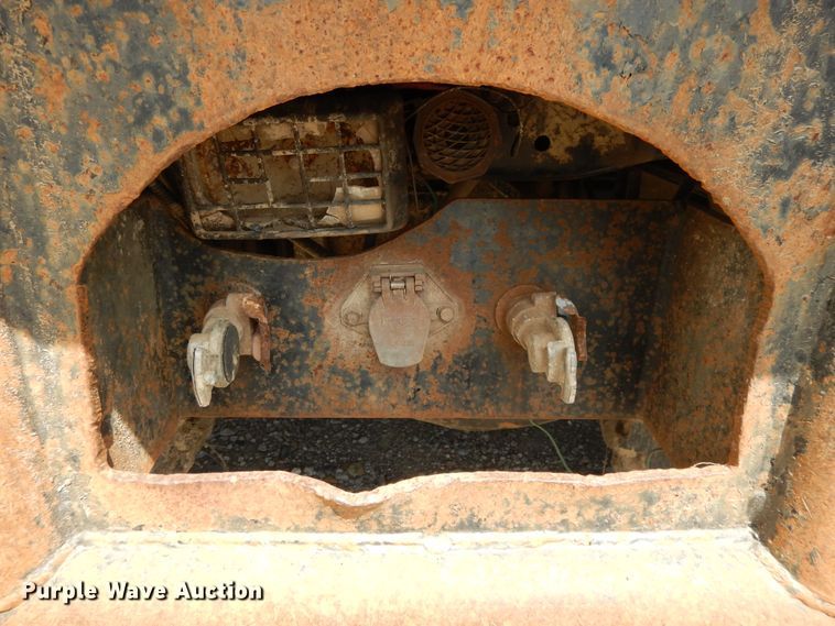 image for item DI0423 2002 Mack CV713  winch truck