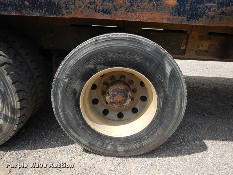 image for item DI0423 2002 Mack CV713  winch truck