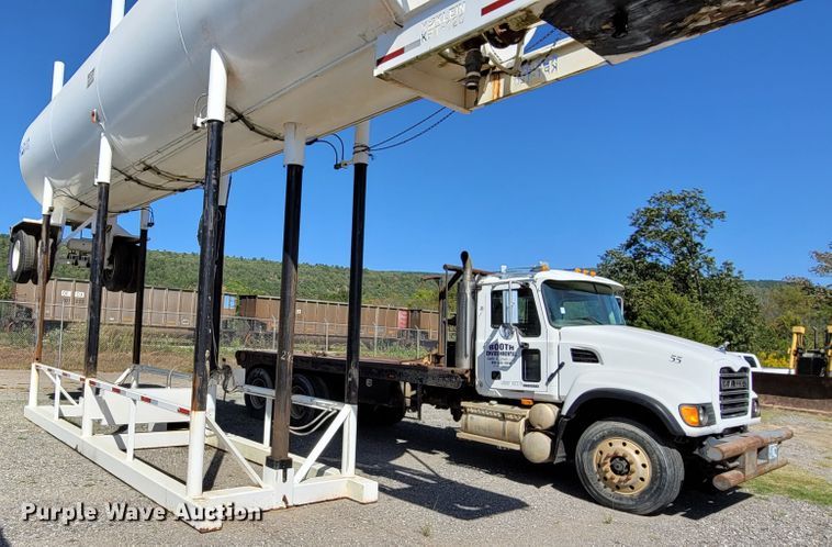 image for item DI0424 2008 Klein KPT-120  portable water tower