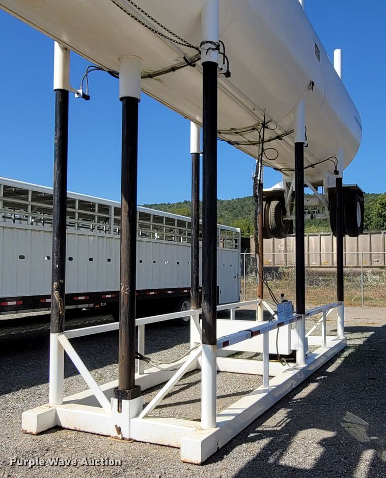 image for item DI0424 2008 Klein KPT-120  portable water tower