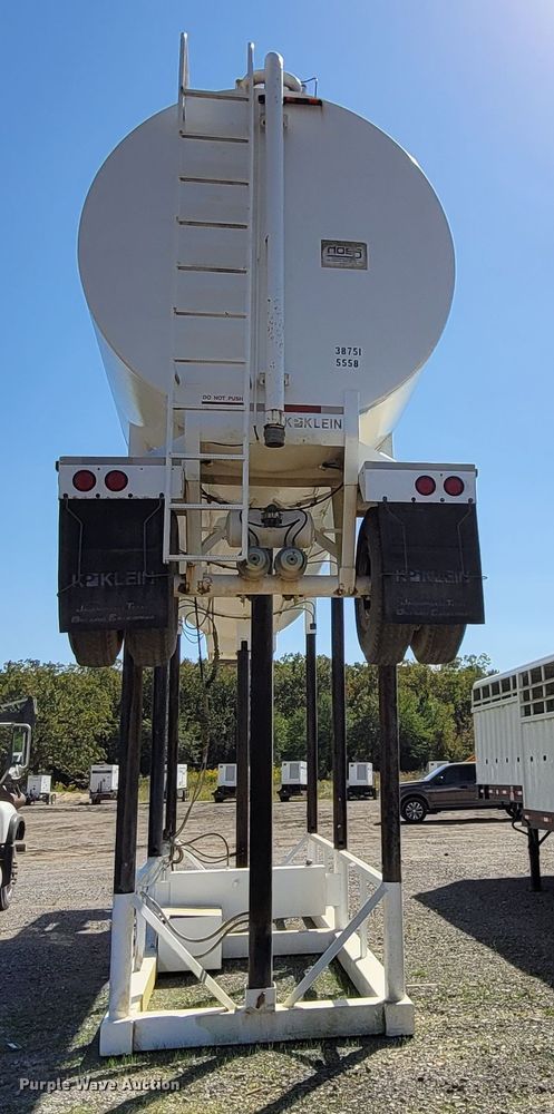 image for item DI0424 2008 Klein KPT-120  portable water tower