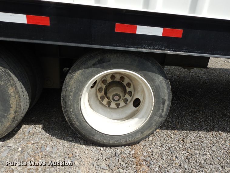 image for item DI0425 2015 Neville Built livestock trailer