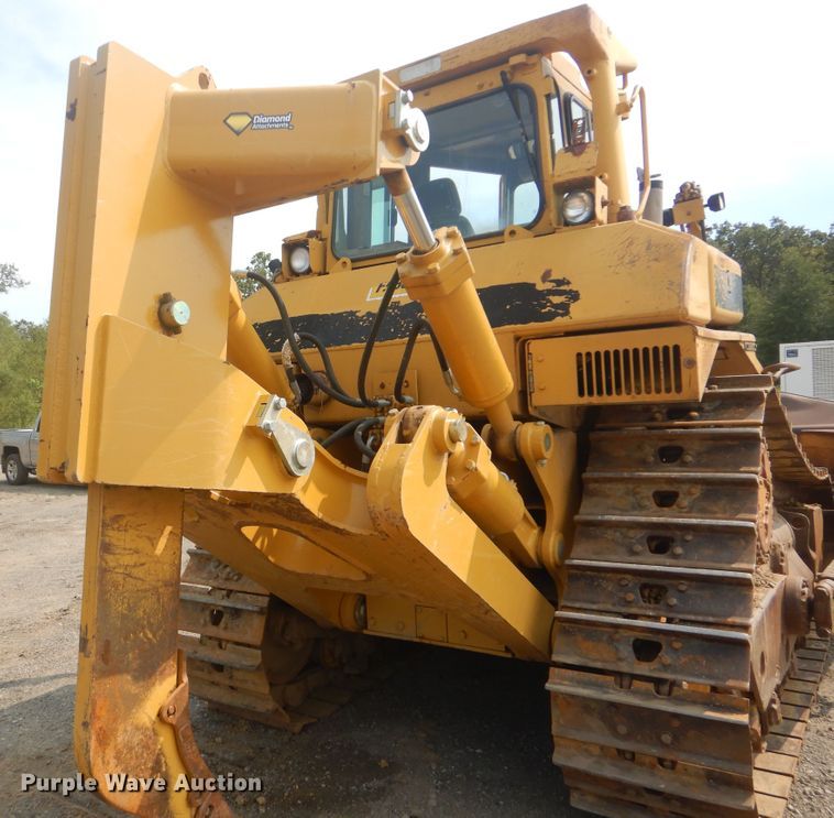 image for item DI0427 1987 Caterpillar D8N  dozer