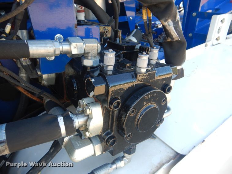 image for item DI0428 2018 Peterson 5710D horizontal grinder