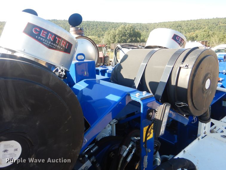 image for item DI0428 2018 Peterson 5710D horizontal grinder