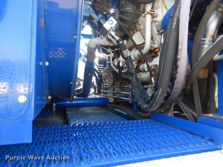 image for item DI0428 2018 Peterson 5710D horizontal grinder