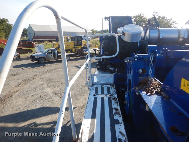 image for item DI0428 2018 Peterson 5710D horizontal grinder