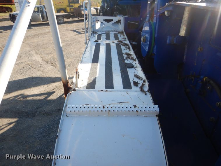 image for item DI0428 2018 Peterson 5710D horizontal grinder