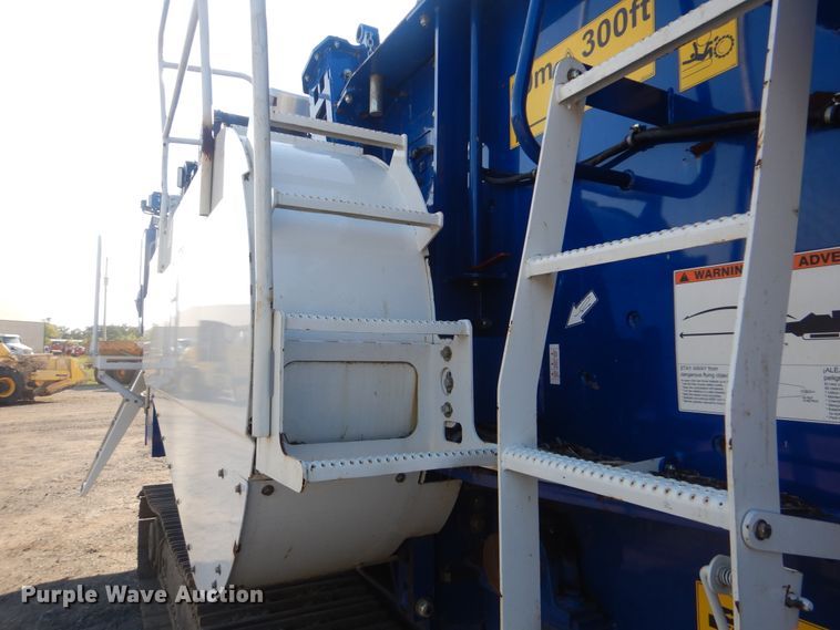 image for item DI0428 2018 Peterson 5710D horizontal grinder