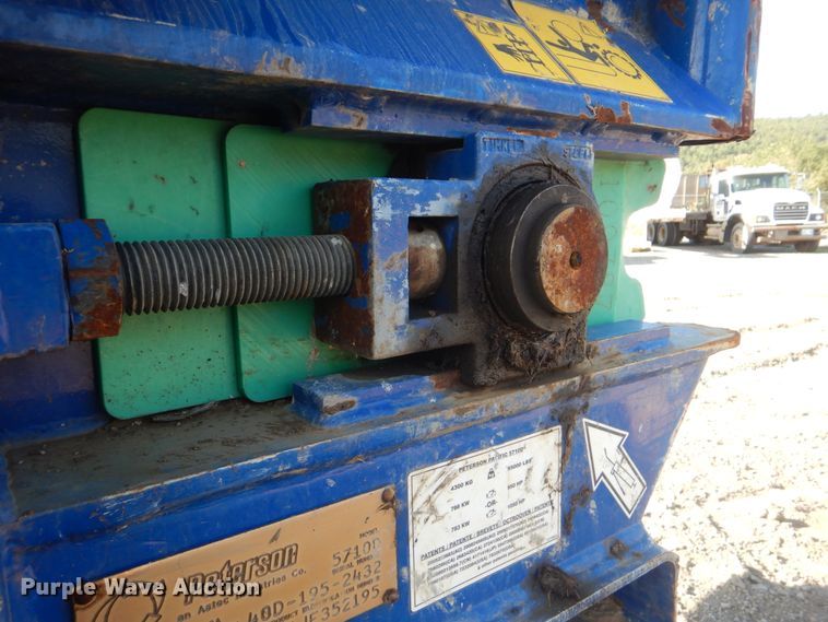 image for item DI0428 2018 Peterson 5710D horizontal grinder