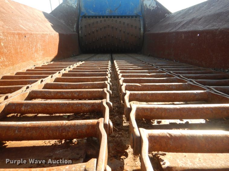 image for item DI0428 2018 Peterson 5710D horizontal grinder