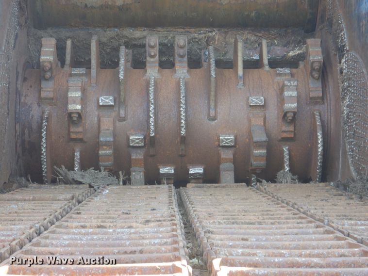 image for item DI0428 2018 Peterson 5710D horizontal grinder