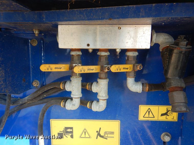 image for item DI0428 2018 Peterson 5710D horizontal grinder