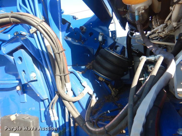 image for item DI0428 2018 Peterson 5710D horizontal grinder