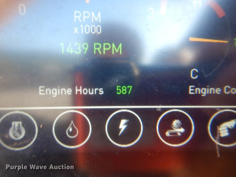 image for item DI0428 2018 Peterson 5710D horizontal grinder