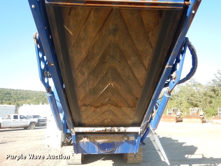 image for item DI0428 2018 Peterson 5710D horizontal grinder