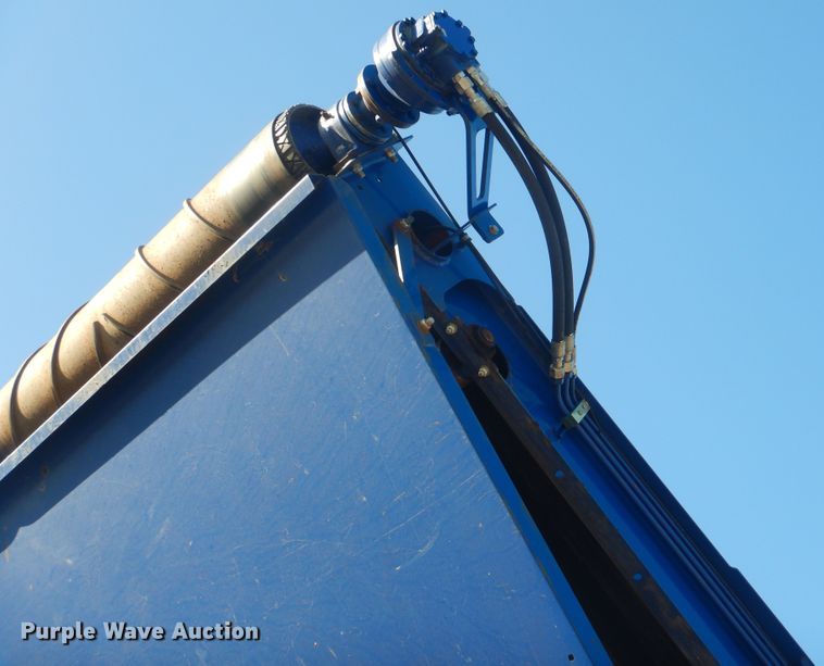 image for item DI0428 2018 Peterson 5710D horizontal grinder