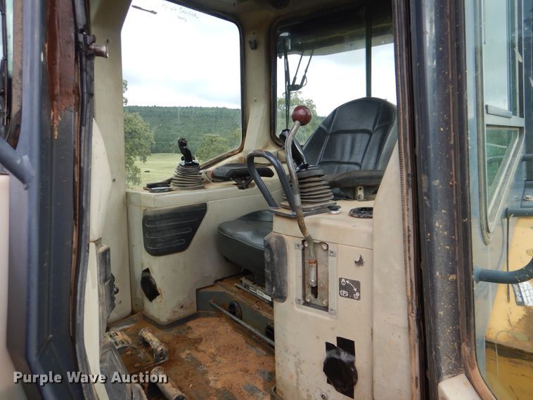 image for item DI0436 2007 John Deere 950J  dozer