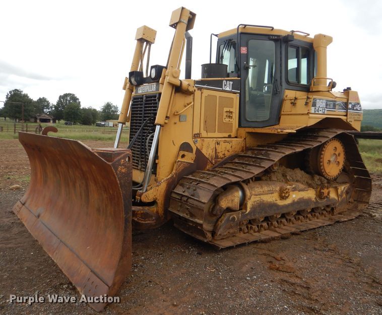 image for item DI0437 2001 Caterpillar D6R XW  dozer